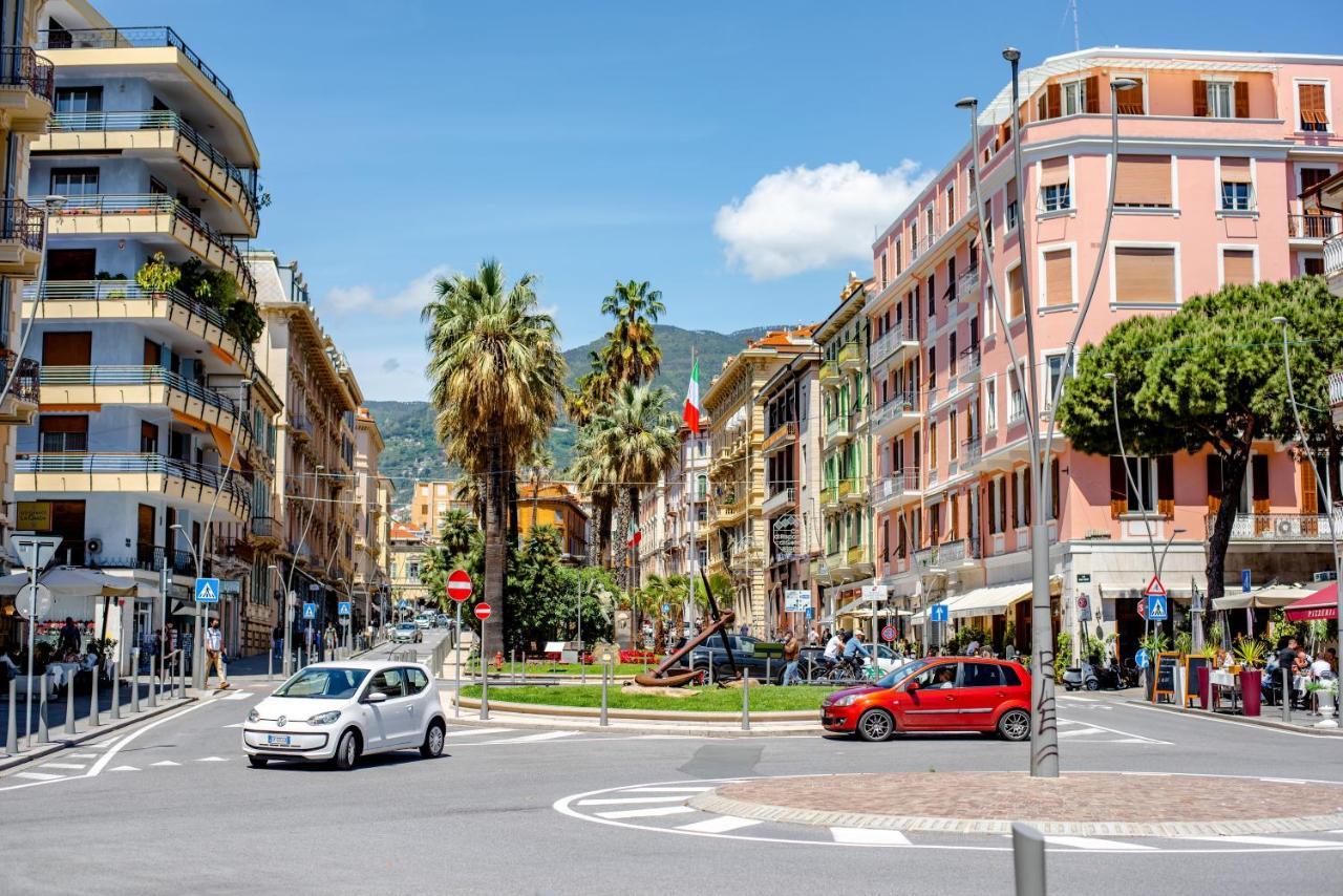 Beach Apartment In The Center Sanremo Eksteriør bilde